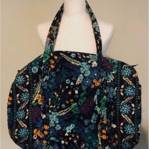 Vera Bradley XL Travel tote / Duffle Blue Quilted Foral Print Shoulder Bag